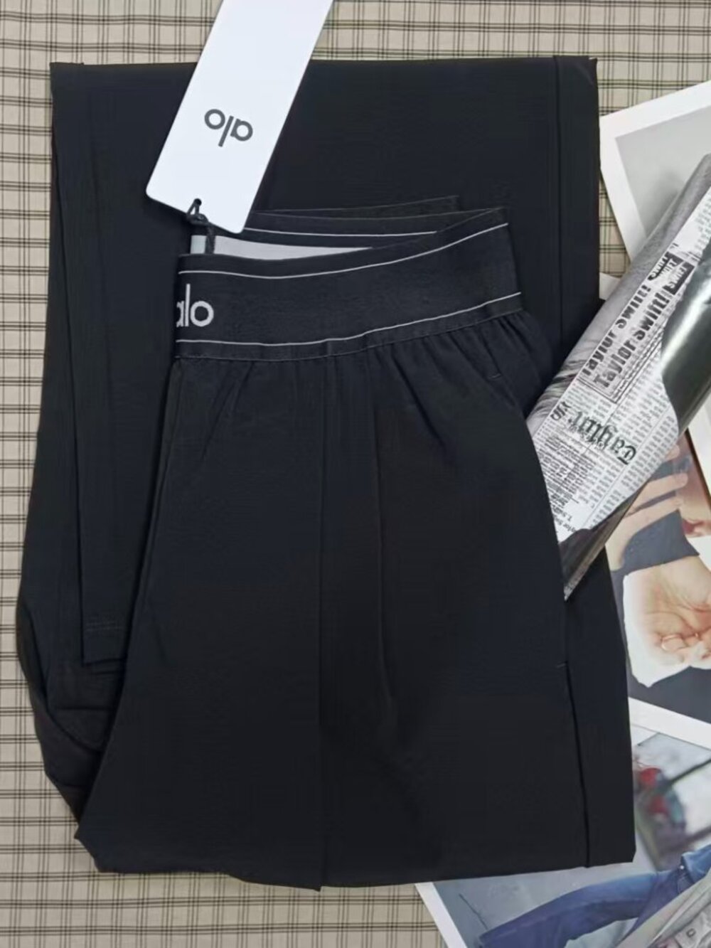 NWT 🍉Alo Yoga Suit Up Wide-Leg Pants (Regular) Premium Casual 🍋 - Picture 4 of 7